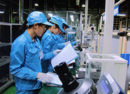 Sóng cả vẫn vững tay chèo